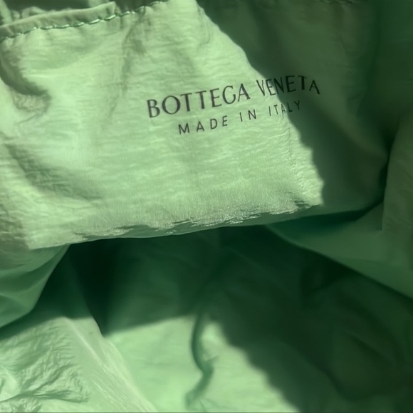 brand new bottega veneta the shell bag pistachio green leather - Picture 6 of 7
